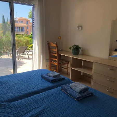 Limnaria - Comfy 2 Bed, 2 Bath Ground Floor *