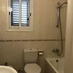 Limnaria - Comfy 2 Bed, 2 Bath Ground Floor Apartment *