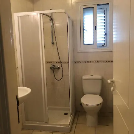Limnaria - Comfy 2 Bed, 2 Bath Ground Floor Lejlighed Paphos