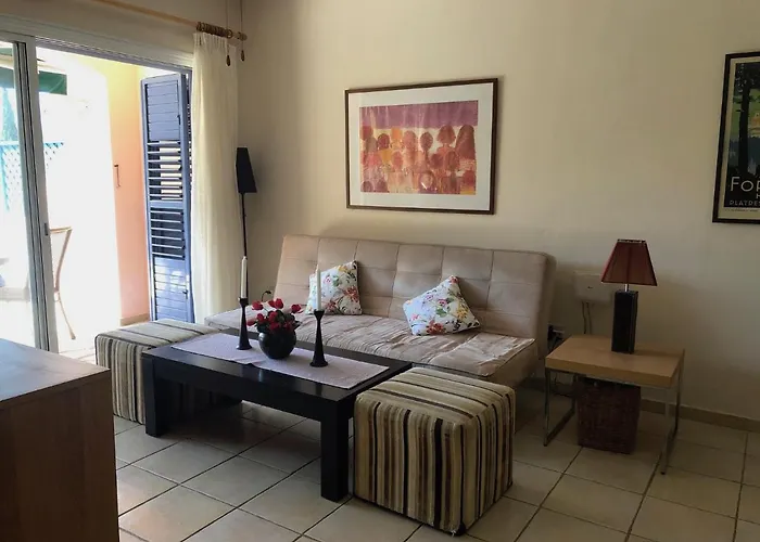 Limnaria - Comfy 2 Bed, 2 Bath Ground Floor Apartamento *