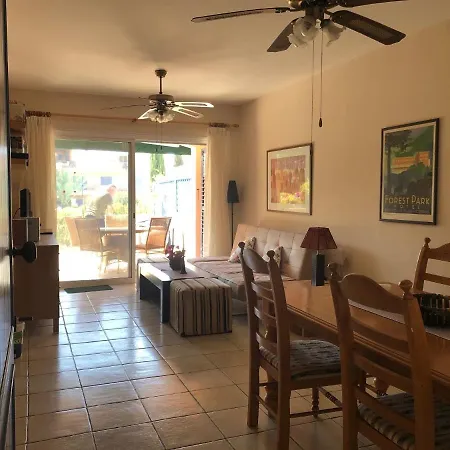 Limnaria - Comfy 2 Bed, 2 Bath Ground Floor Apartament