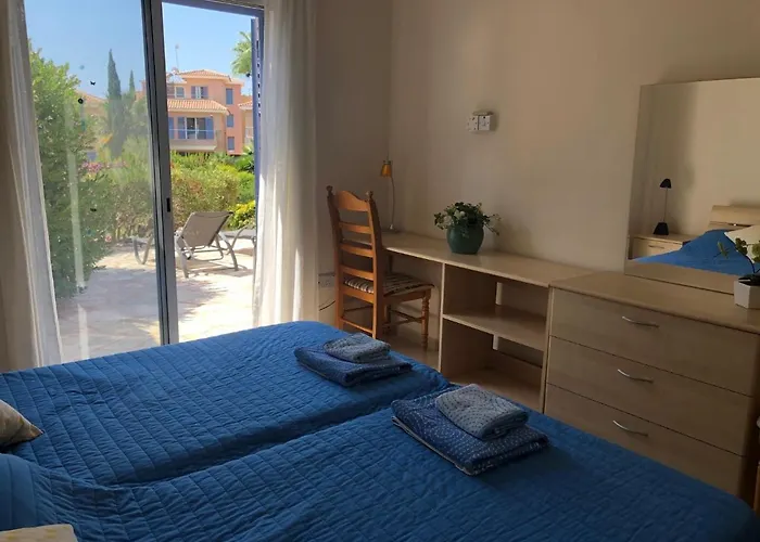 Limnaria - Comfy 2 Bed, 2 Bath Ground Floor *