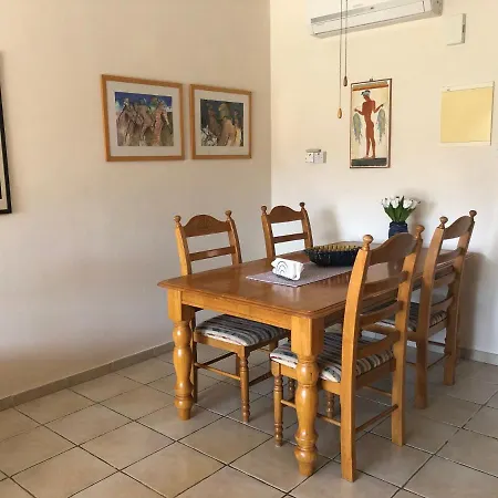 Limnaria - Comfy 2 Bed, 2 Bath Ground Floor *